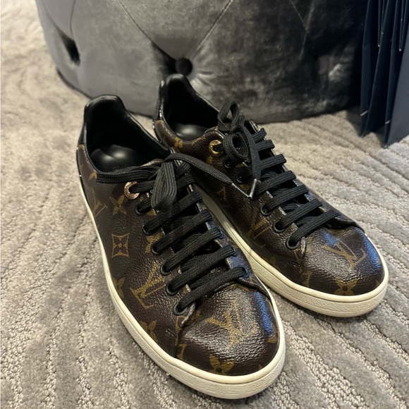 Louis Vuitton Frontrow sneakers. Size 36. Very good condition. Made in Italy - Picture 1 of 4